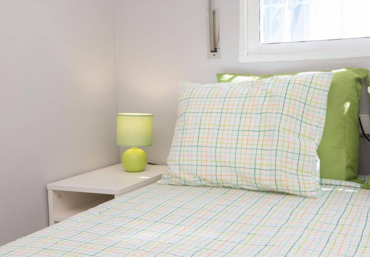 Malagaonbeach 1 - Two Bedrooms - Up To 3 People - 10 Meters Beach Exteriér fotografie