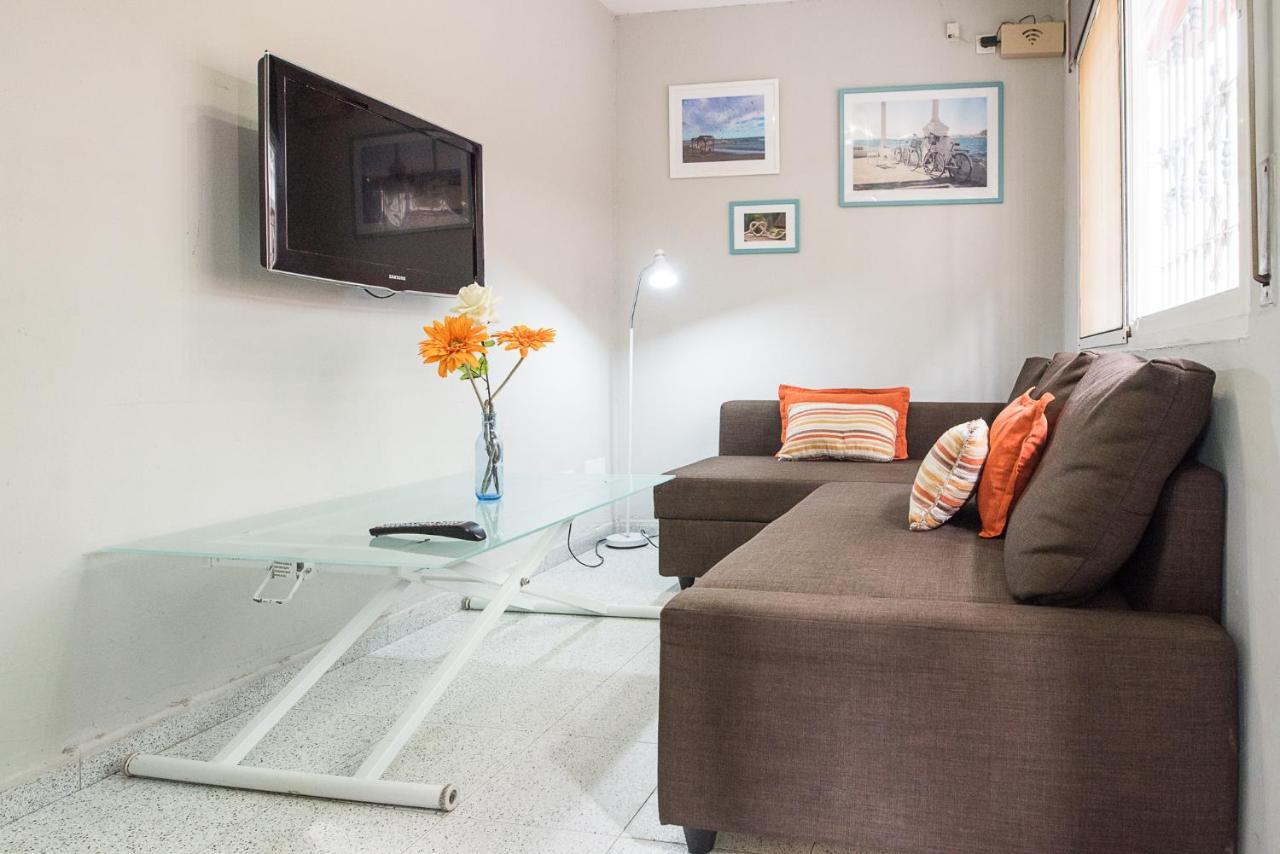 Malagaonbeach 1 - Two Bedrooms - Up To 3 People - 10 Meters Beach Exteriér fotografie