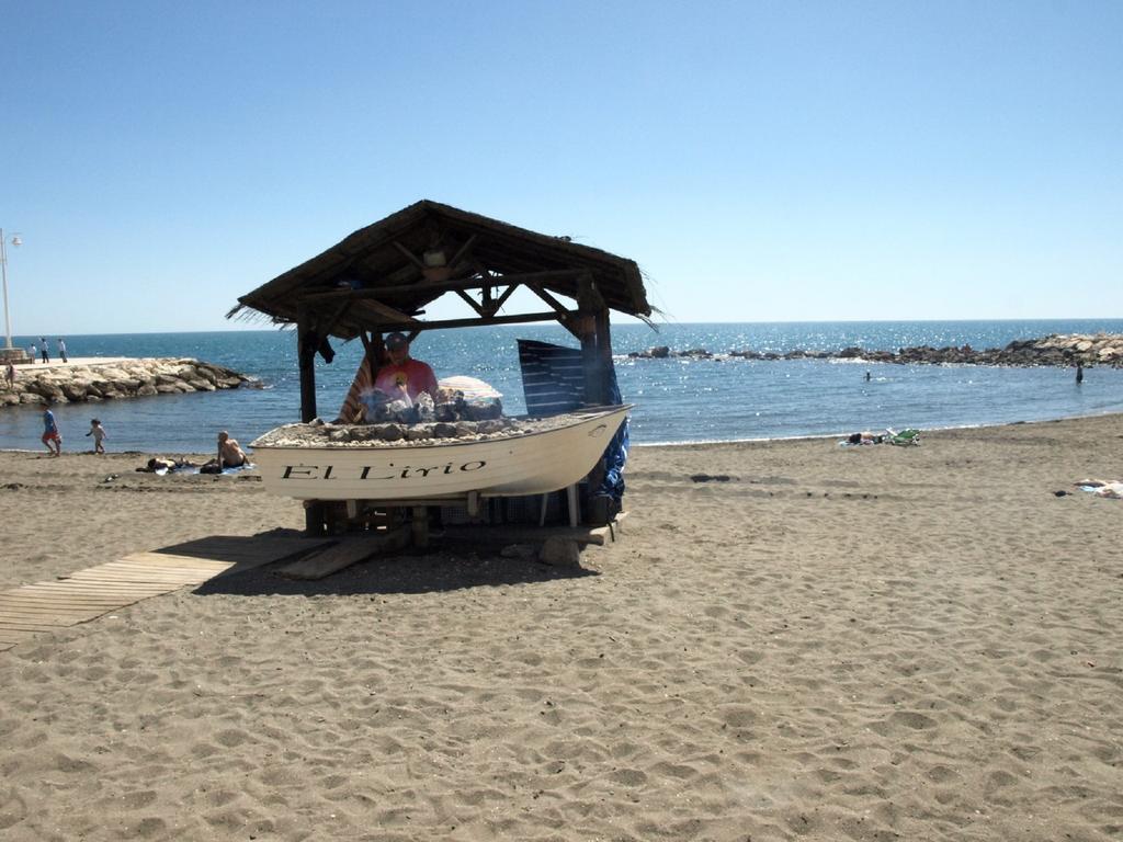 Malagaonbeach 1 - Two Bedrooms - Up To 3 People - 10 Meters Beach Pokoj fotografie